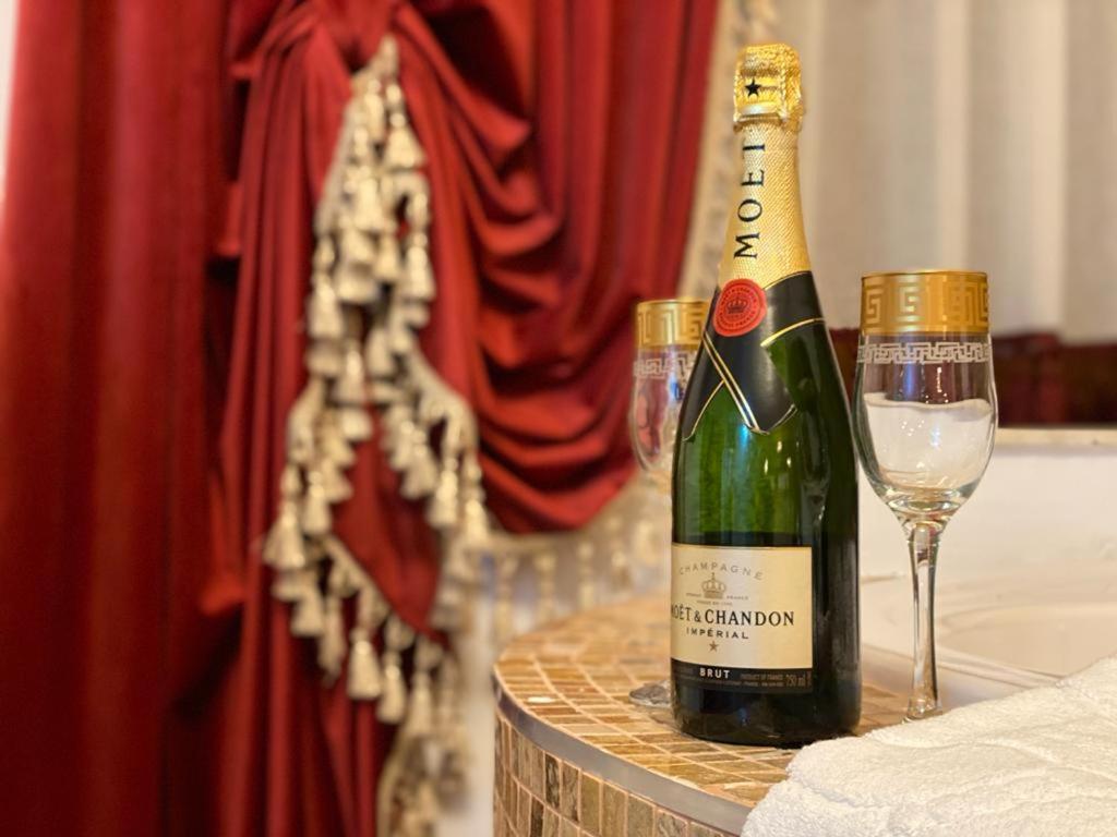 Vila Imperial One Luxury Boutique Hotel Fagaras Ngoại thất bức ảnh