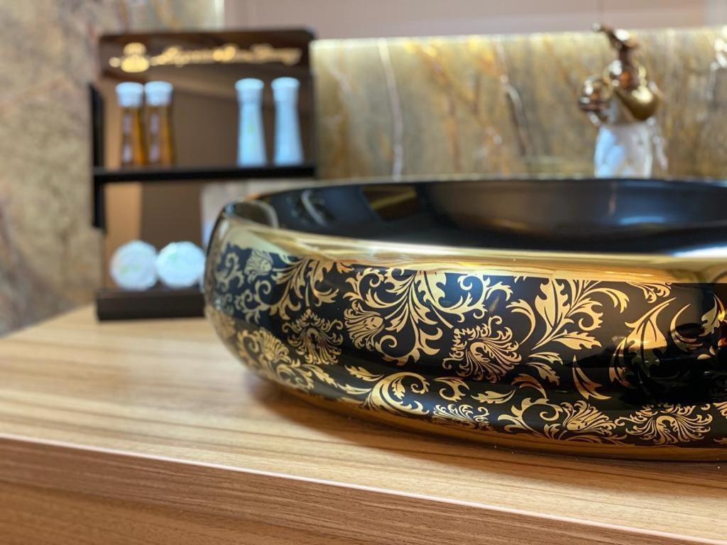 Vila Imperial One Luxury Boutique Hotel Fagaras Ngoại thất bức ảnh