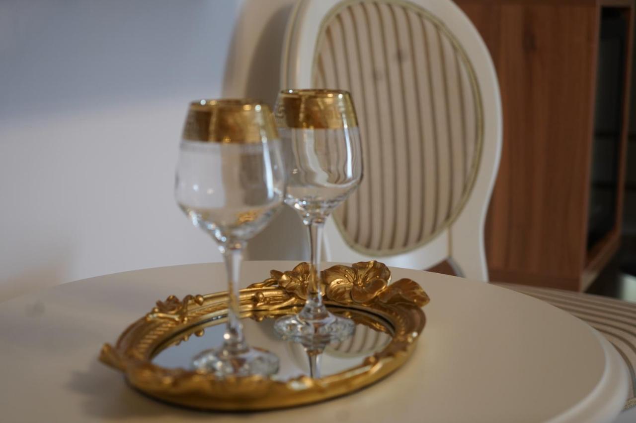 Vila Imperial One Luxury Boutique Hotel Fagaras Ngoại thất bức ảnh